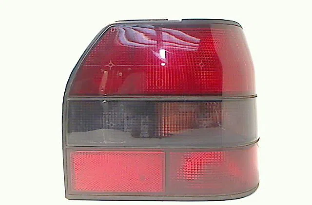 Feu arrière droit RENAULT 19  1.4i occasion