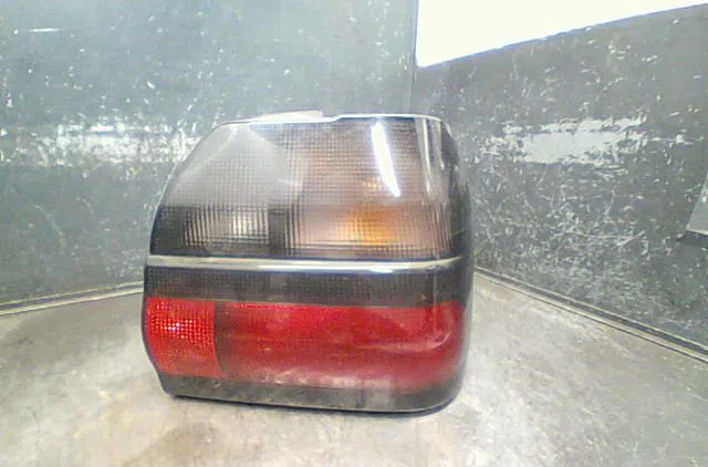 Feu arrière droit Renault 19 I Chamade (L53_) 1.9 d (l534, l53j) (1989-1992) occasion