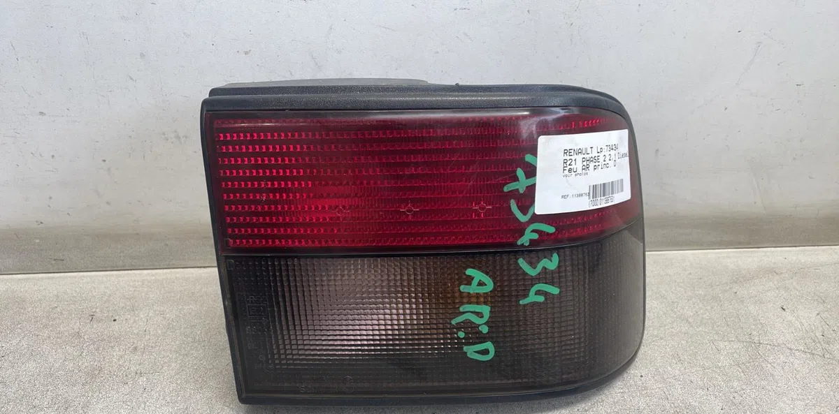 Feu arrière droit Renault 21 (B48_) 2.1 d (b48v-b48o) (1989-1992) occasion