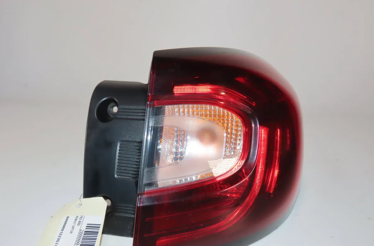 Feu arrière droit Renault CAPTUR I (J5_, H5_) 0.9 tce 90 (2013) 5 portes occasion