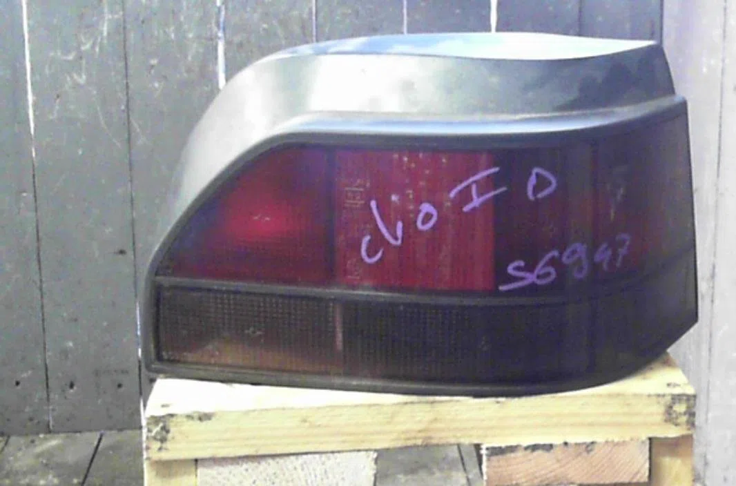 Feu arrière droit RENAULT CLIO 1  CLIO 1 PHASE 3 occasion