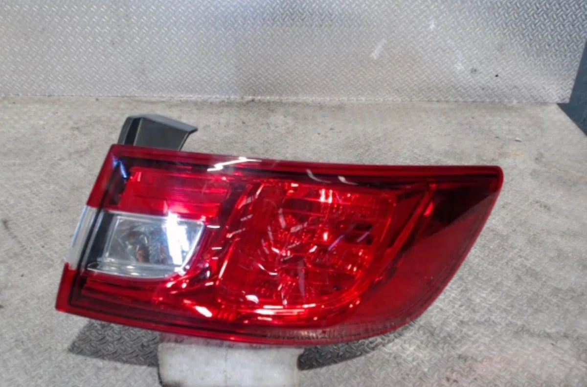 Feu arrière droit RENAULT CLIO 4  CLIO 4 PHASE 2 occasion