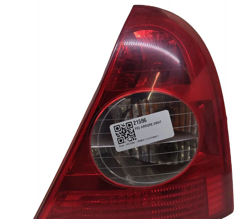 FEU ARRIERE DROIT RENAULT CLIO 7700410518