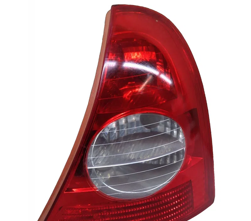 FEU ARRIERE DROIT RENAULT CLIO II 8200917487