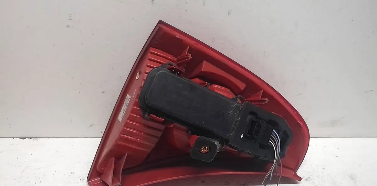 Feu arrière droit Renault CLIO II (BB_, CB_) 1.2 lpg (1998-2009) occasion
