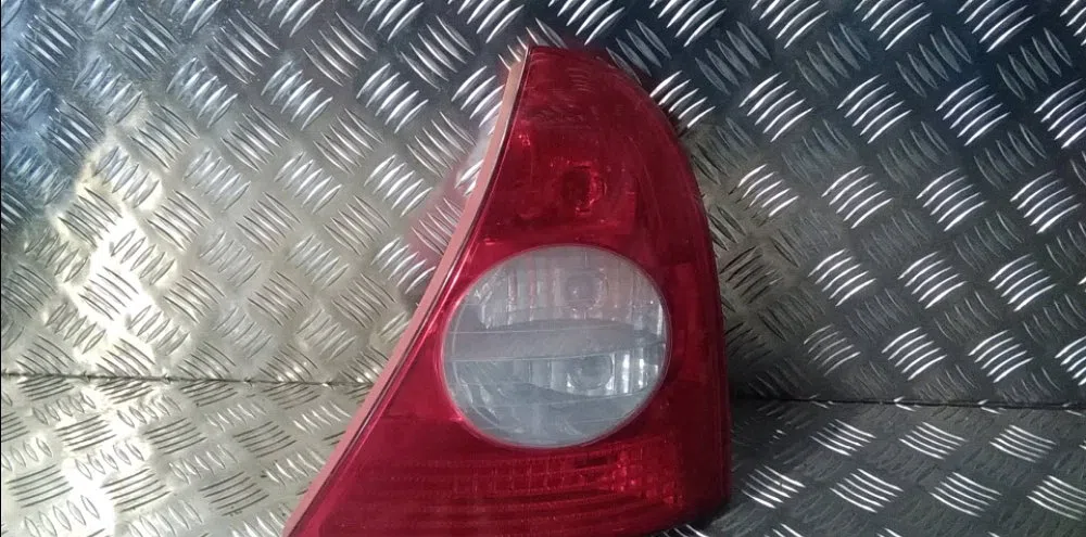 Feu arrière droit Renault CLIO II (BB_, CB_) 1.5 dci (2003-2005) occasion