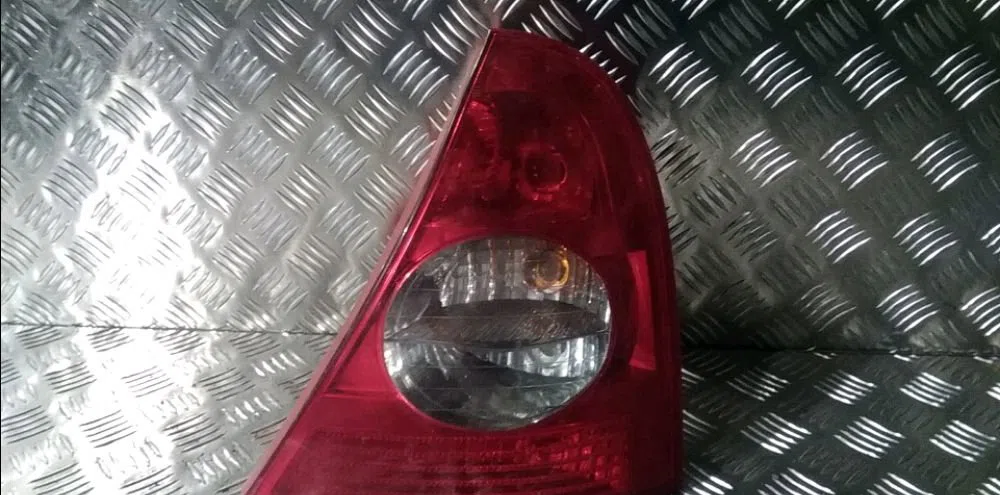 Feu arrière droit Renault CLIO II (BB_, CB_) 1.5 dci (b-c2j) (2004-2012) occasion