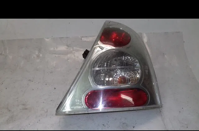 Feu arrière droit Renault CLIO II (BB_, CB_) 1.6 (b-cb0d, bb00) (1998-2005) occasion