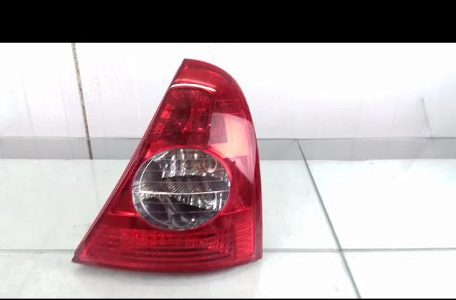Feu arrière droit Renault CLIO II (BB_, CB_) 1.9 dti (b-cb0u) (1999-2005) occasion