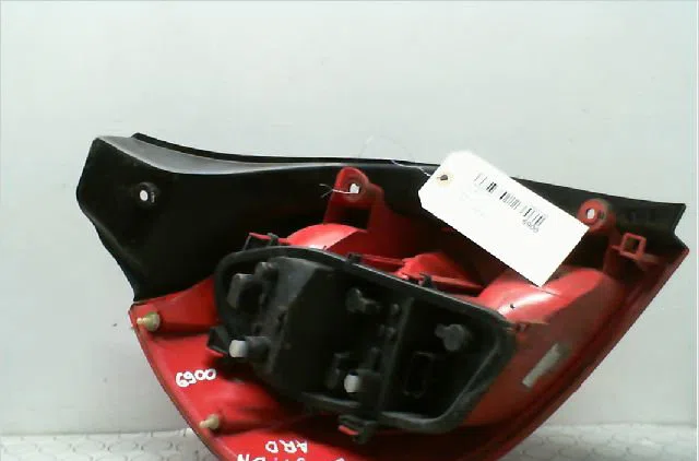 Feu arrière droit RENAULT CLIO III  1.5 DCI 105ch occasion