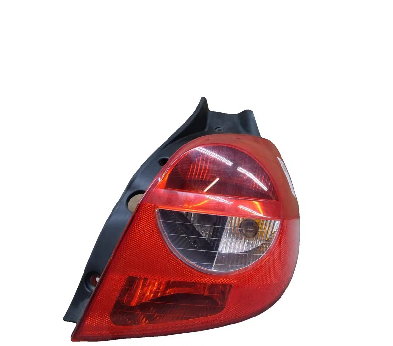FEU ARRIERE DROIT RENAULT CLIO III 8200459960