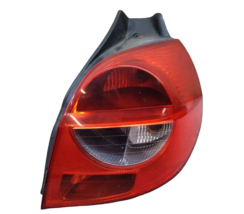 FEU ARRIERE DROIT RENAULT CLIO III 8200459960