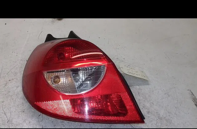 Feu arrière droit Renault CLIO III (BR0-1, CR0-1) 1.5 dci (br17, cr17) (2005-2012) 5 portes occasion