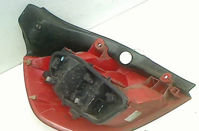 Feu arrière droit Renault CLIO III (BR0-1, CR0-1) 1.5 dci (c-br0g, c-br1g) (2005-2012) 5 portes occasion