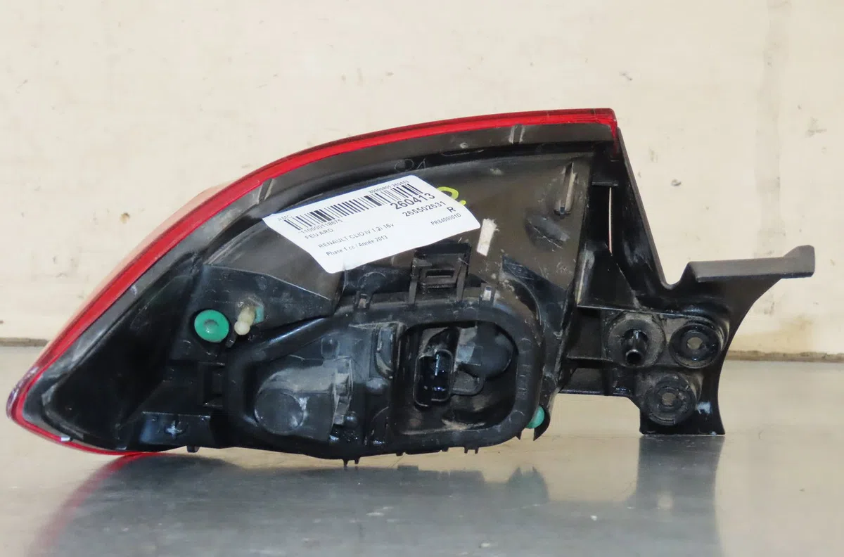 Feu arrière droit Renault CLIO IV (BH_) 1.2 tce 120 (bhm0) (2013) occasion