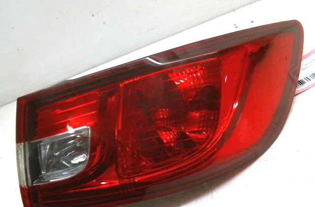 Feu arrière droit Renault CLIO IV (BH_) 1.5 dci 75 (2012) 5 portes occasion