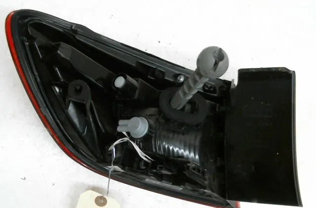 Feu arrière droit Renault CLIO V (B7_) 1.0 sce 65 (b7mr) (2019) occasion