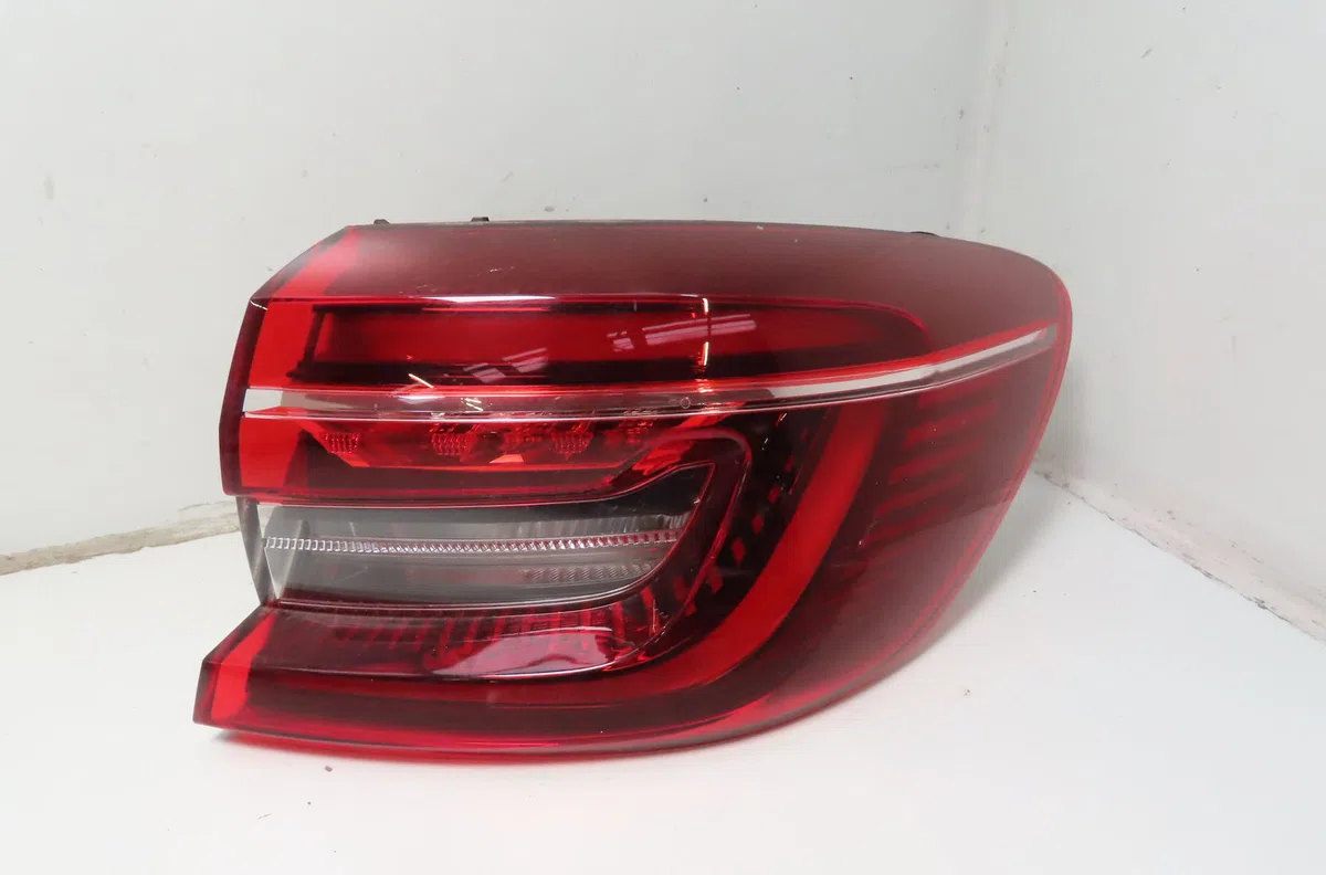 Feu arrière droit Renault CLIO V (B7_) 1.0 tce 100 (b7mt) (2019) occasion