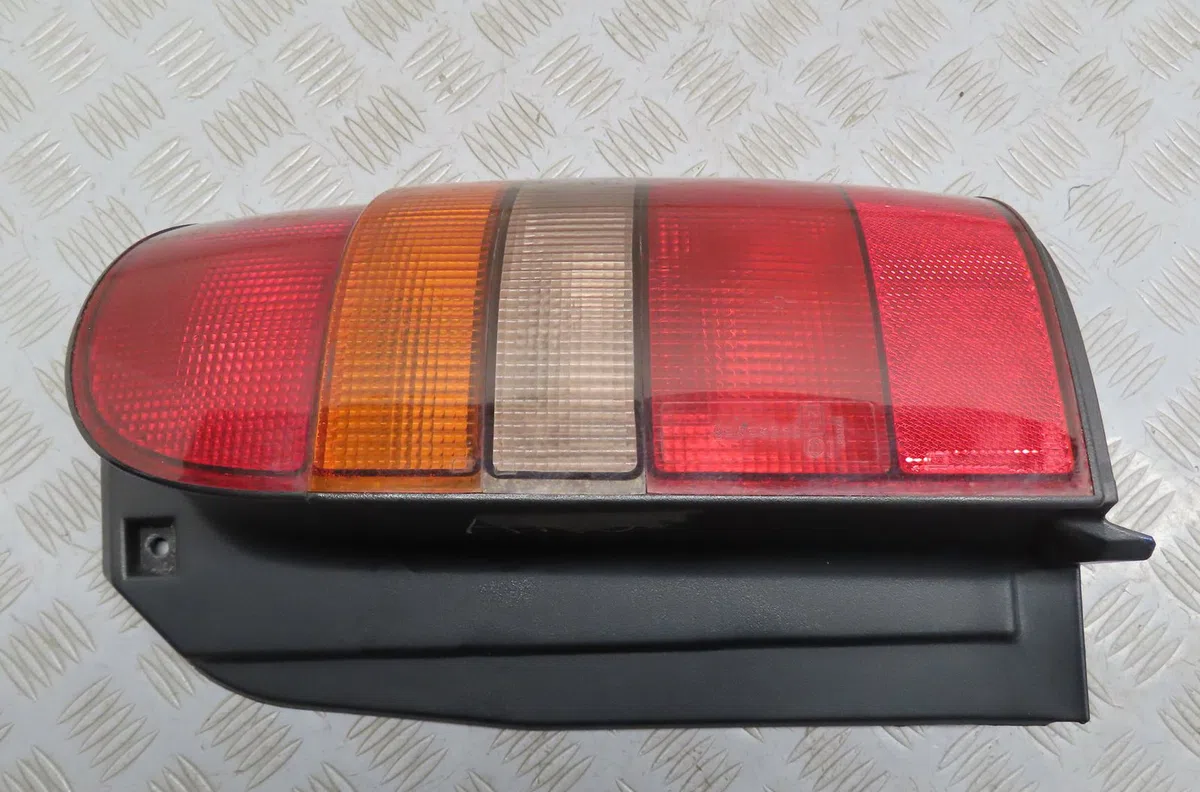 Feu arrière droit RENAULT ESPACE II 1997 occasion