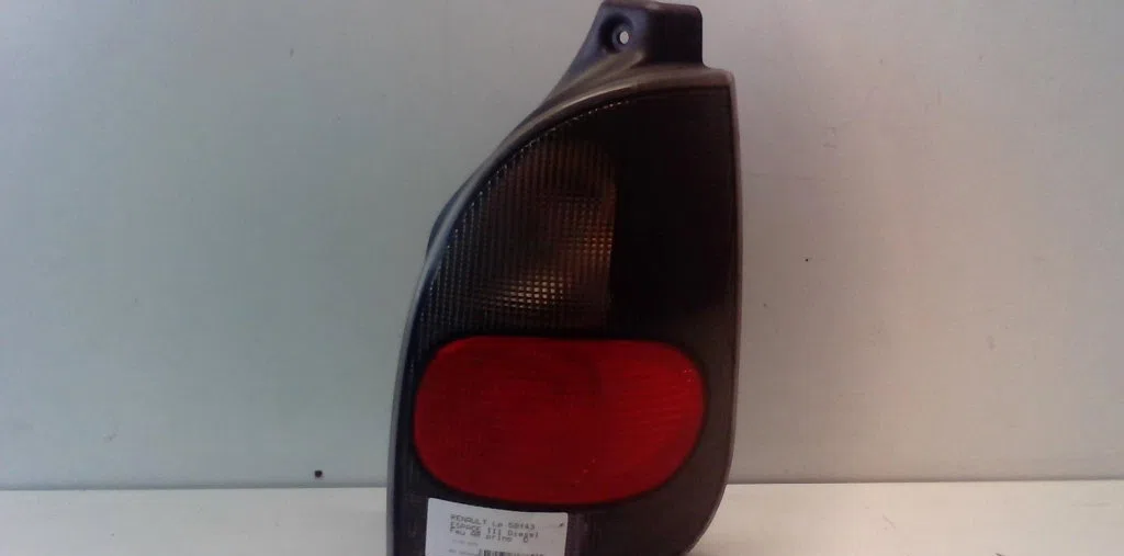 Feu arrière droit Renault ESPACE III (JE0_) 2.2 dci (je0s) (2000-2002) occasion