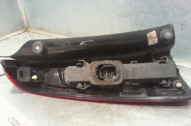 Feu arrière droit Renault ESPACE IV (JK0-1_) 1.9 dci (jk0u, jk0g) (2002) occasion