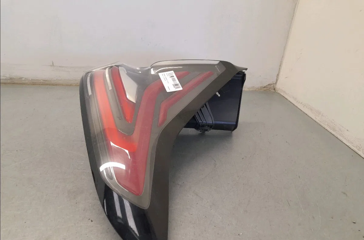 Feu arrière droit Renault ESPACE V (JR_) 1.6 dci 160 (2015) occasion