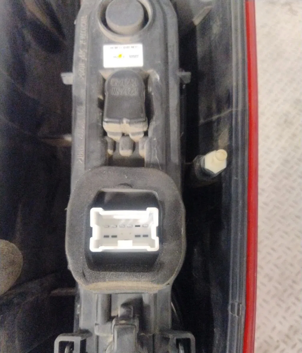 Feu arrière droit Renault KANGOO Express (FW0-1_) 1.5 dci 75 (fw07, fw10, fw04) (2010) 4 portes occasion