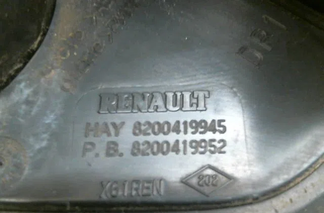 Feu arrière droit Renault KANGOO - GRAND KANGOO II (KW0-1_) 1.5 dci 85 (kw0k, kw0l, kw0b) (2008) 4 portes occasion