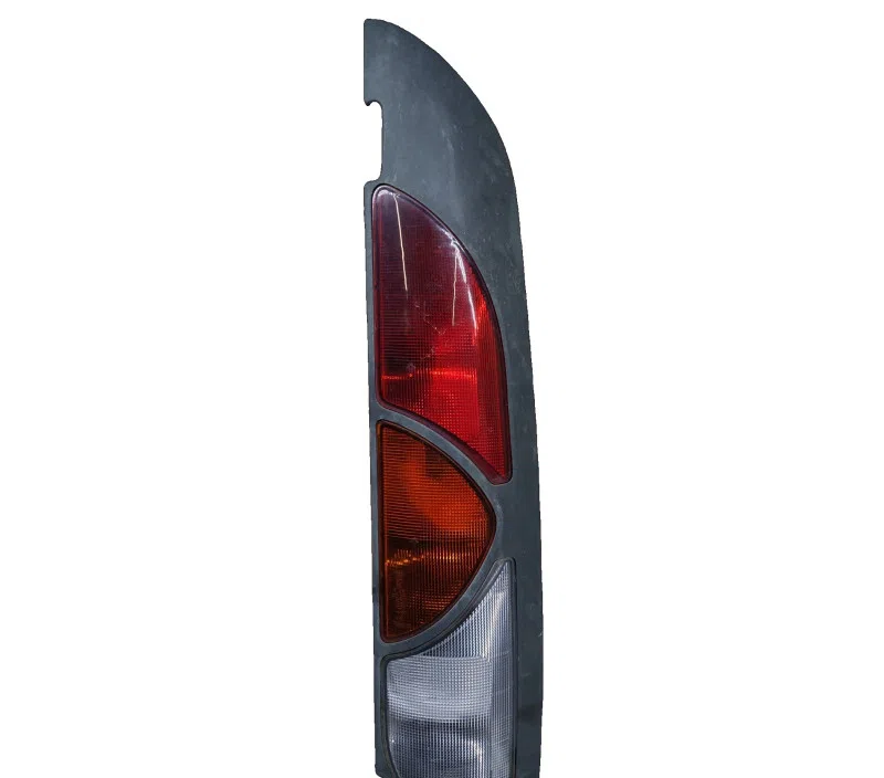 FEU ARRIERE DROIT RENAULT KANGOO I EXPRESS 8200103292