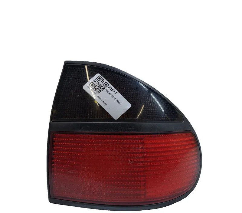 FEU ARRIERE DROIT RENAULT LAGUNA 7701038274