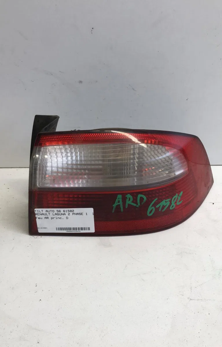 Feu arrière droit Renault LAGUNA II (BG0-1_) 1.9 dci (2001-2007) occasion