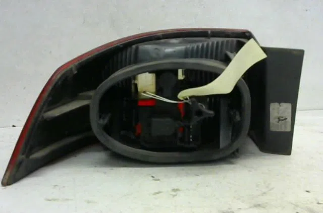 Feu arrière droit Renault LAGUNA II (BG0-1_) 1.9 dci (bg08, bg0g) (2001-2007) occasion