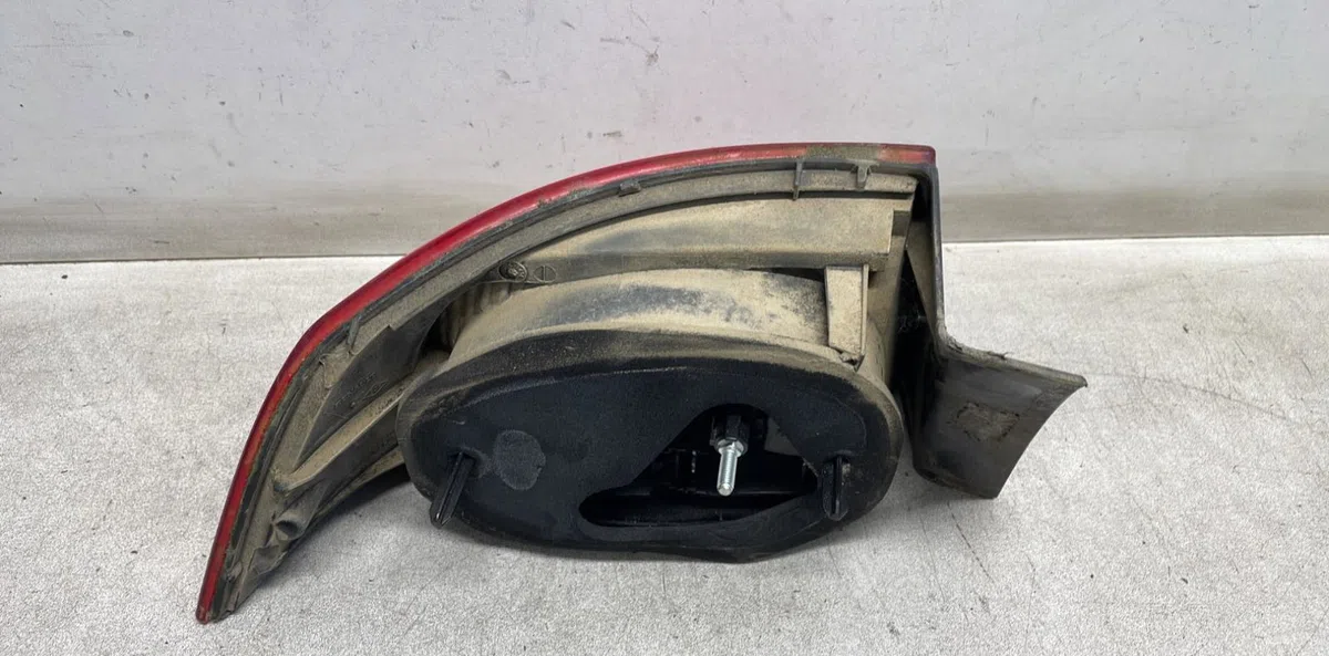 Feu arrière droit Renault LAGUNA II (BG0-1_) 1.9 dci (bg1a, bg1v) (2005-2007) occasion