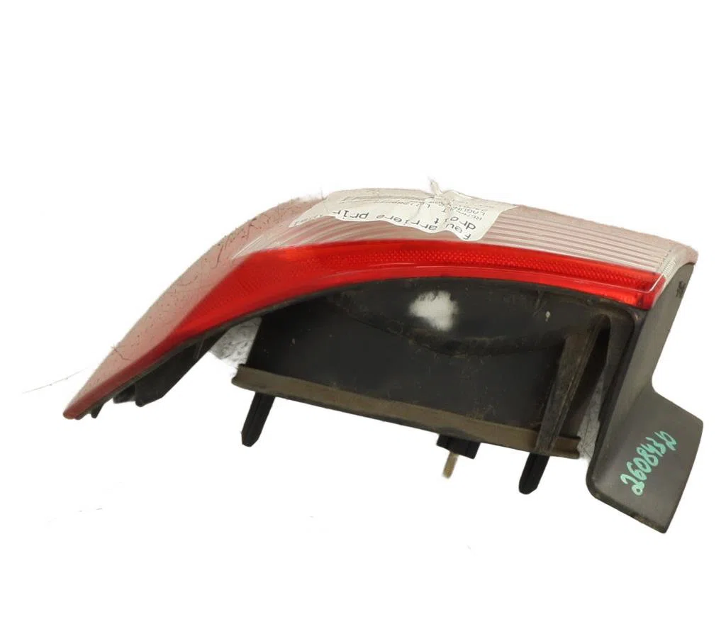 Feu arrière droit Renault LAGUNA II (BG0-1_) 2.0 16v (bg00, bg0k, bg0p, bg0w) (2002-2007) 5 portes occasion
