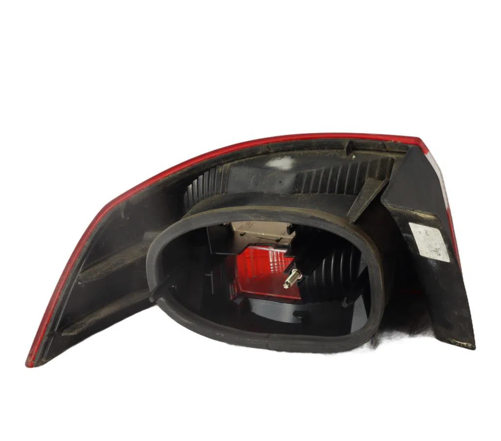 Feu arrière droit Renault LAGUNA II (BG0-1_) 2.0 16v (bg00, bg0k, bg0p, bg0w) (2002-2007) 5 portes occasion