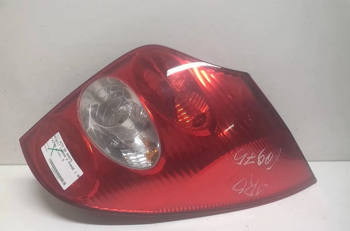 Feu arrière droit Renault LAGUNA II Grandtour (KG0-1_) 1.9 dci (kg0g) (2001-2007) occasion