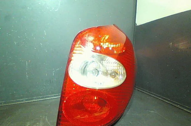 Feu arrière droit Renault LAGUNA II Grandtour (KG0-1_) 1.9 dci (kg0g) (2001-2007) occasion