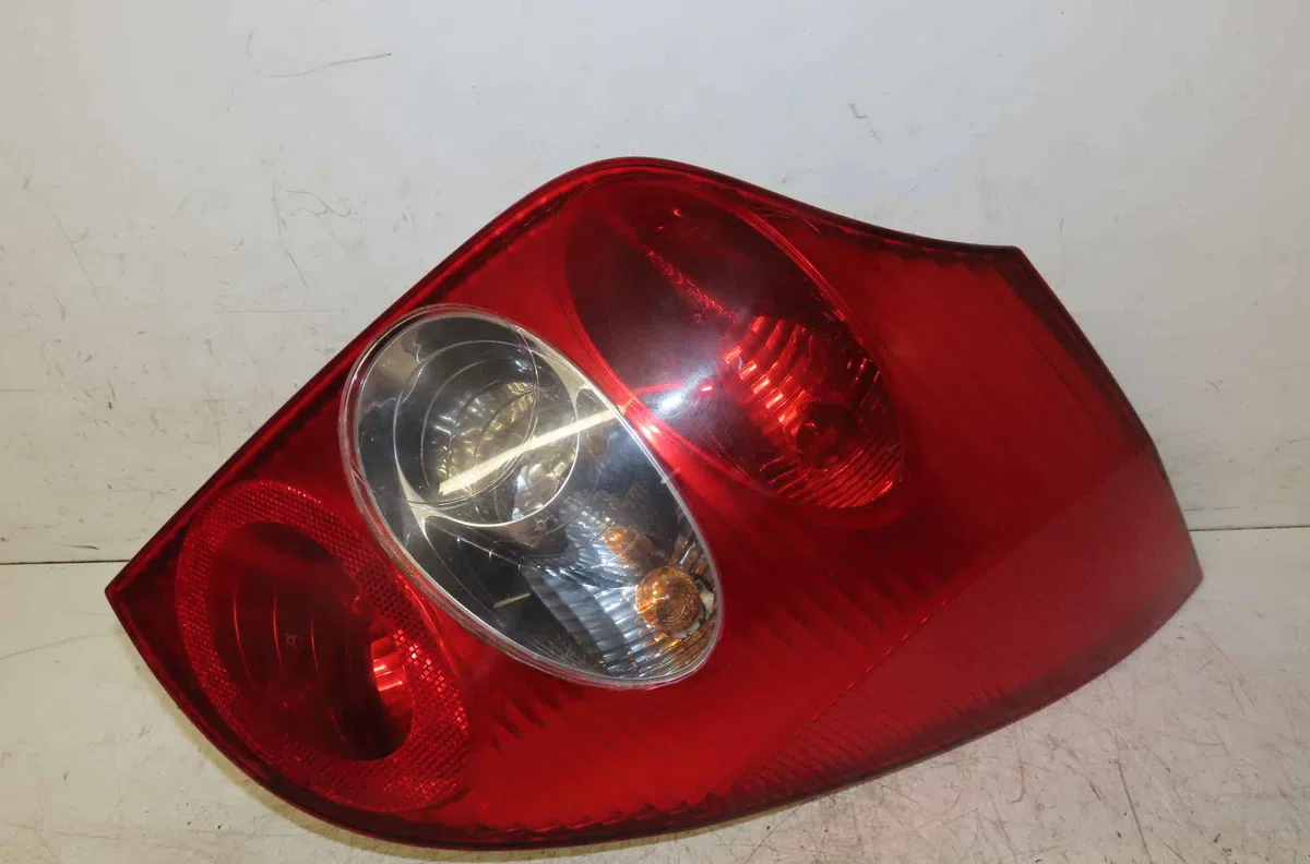 Feu arrière droit RENAULT LAGUNA  II occasion