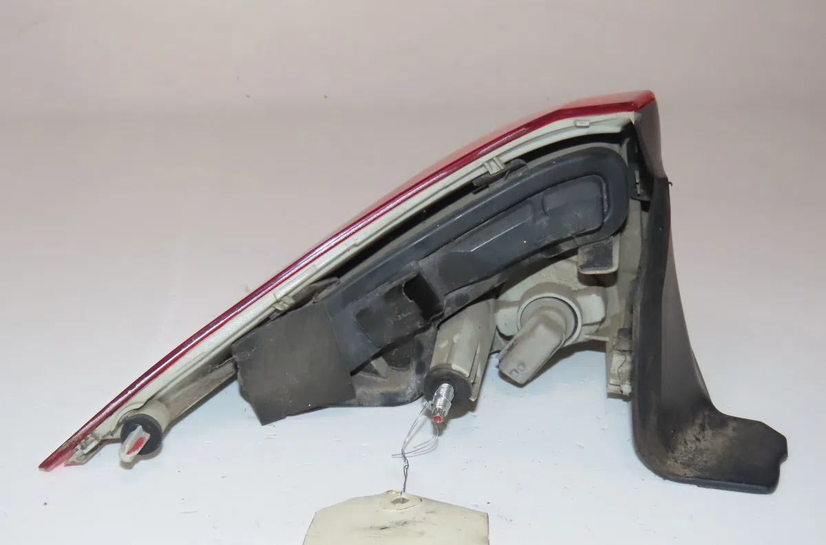 Feu arrière droit Renault LAGUNA III (BT0-1) 3.0 dci (bt03, bt13) (2008-2015) occasion