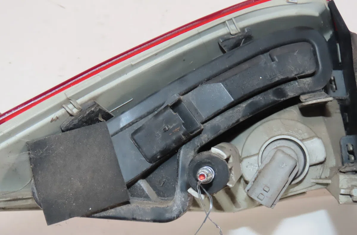 Feu arrière droit Renault LAGUNA III (BT0-1) 3.0 dci (bt03, bt13) (2008-2015) occasion