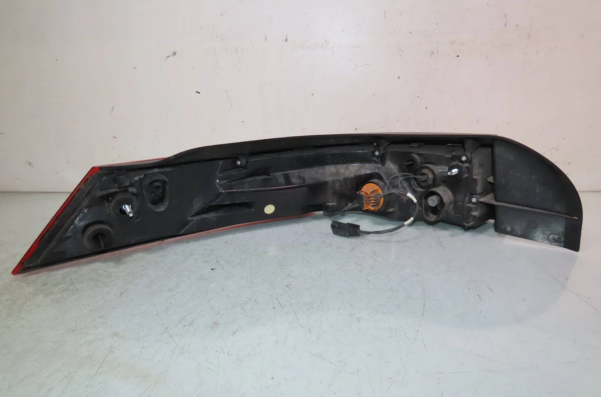 Feu arrière droit Renault MEGANE CC (EZ0-1_) 1.5 dci (ez09, ez1g, ez0d, ez14) (2010) occasion