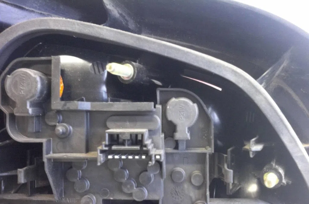 Feu arrière droit Renault MEGANE I (BA0-1_) 1.6 16v (ba04, ba0b, ba11, ba1j, ba16, ba19, ba1k, ba1v,... (1999-2002) occa