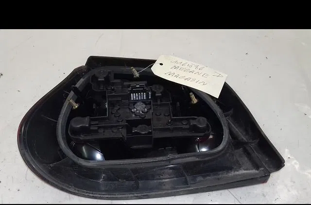 Feu arrière droit Renault MEGANE I (BA0-1_) 1.6 16v (ba04, ba0b, ba11, ba1j, ba16, ba19, ba1k, ba1v,... (1999-2002) occa
