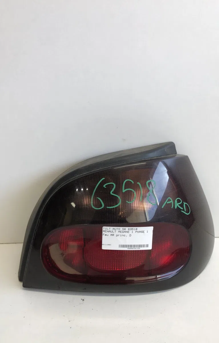 Feu arrière droit Renault MEGANE I (BA0-1_) 1.6 e (ba0f, ba0s) (1996-1999) occasion