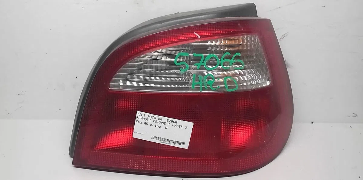 Feu arrière droit Renault MEGANE I (BA0-1_) 1.9 d eco (ba0a, ba0u, ba0r) (1996-2003) occasion