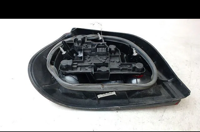 Feu arrière droit Renault MEGANE I (BA0-1_) 1.9 dci (ba05, ba1f) (2001-2003) occasion