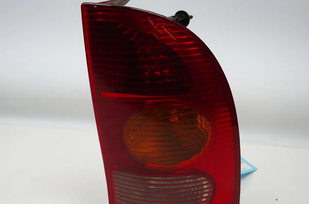 Feu arrière droit Renault MEGANE I Break (KA0-1_) 1.9 dci (ka05, ka1f) (2001-2003) occasion