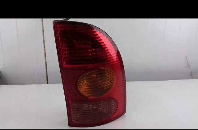 Feu arrière droit Renault MEGANE I Break (KA0-1_) 1.9 dci (ka05, ka1f) (2001-2003) occasion