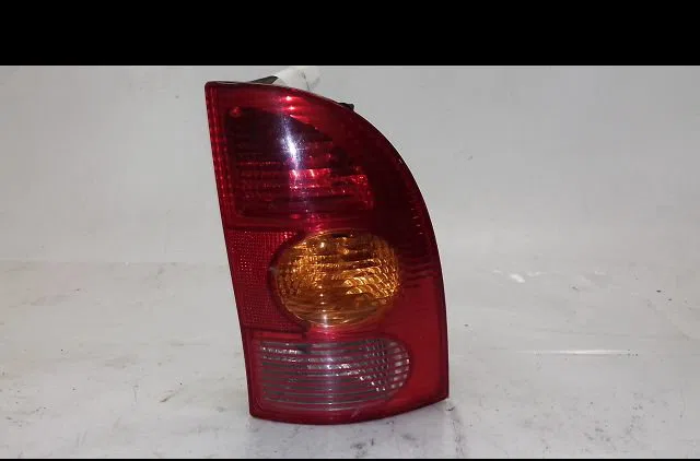 Feu arrière droit Renault MEGANE I Break (KA0-1_) 1.9 dti (ka1u) (2001-2003) occasion
