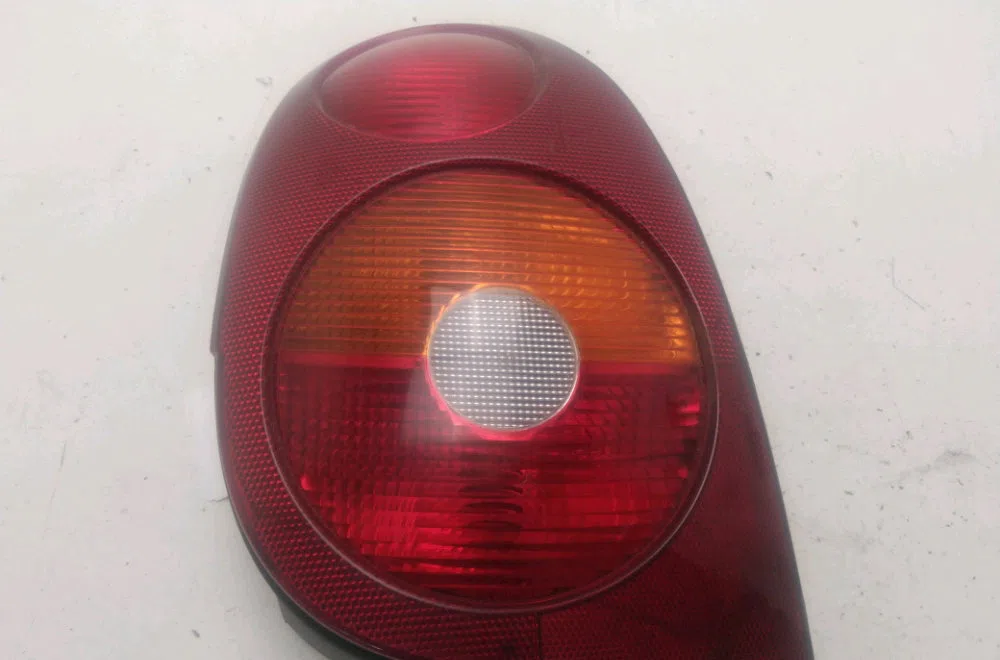 Feu arrière droit Renault MEGANE I Cabriolet (EA0-1_) 1.6 16v (ea04, ea0b, ea11, ea1j) (1999-2003) occasion